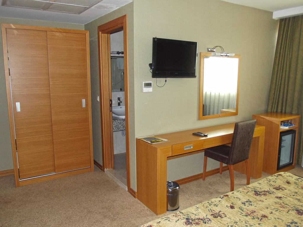 Pinar Elite Hotel Adana Rum bild