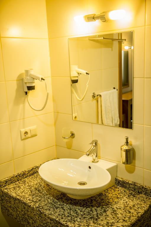 Pinar Elite Hotel Adana Rum bild