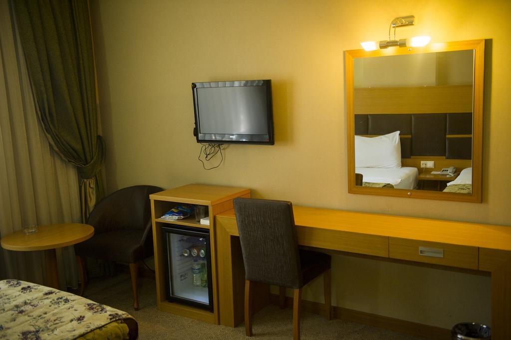 Pinar Elite Hotel Adana Rum bild