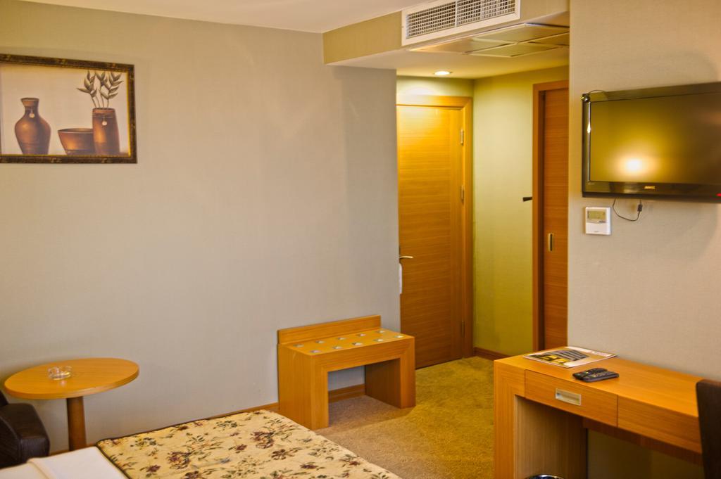 Pinar Elite Hotel Adana Rum bild