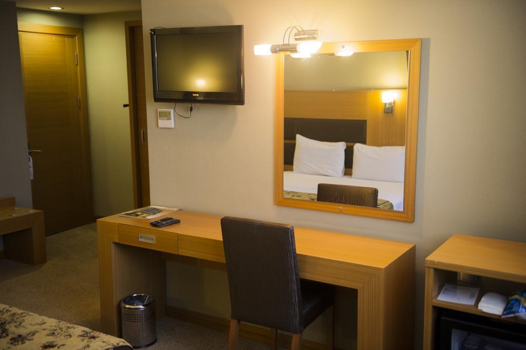 Pinar Elite Hotel Adana Rum bild