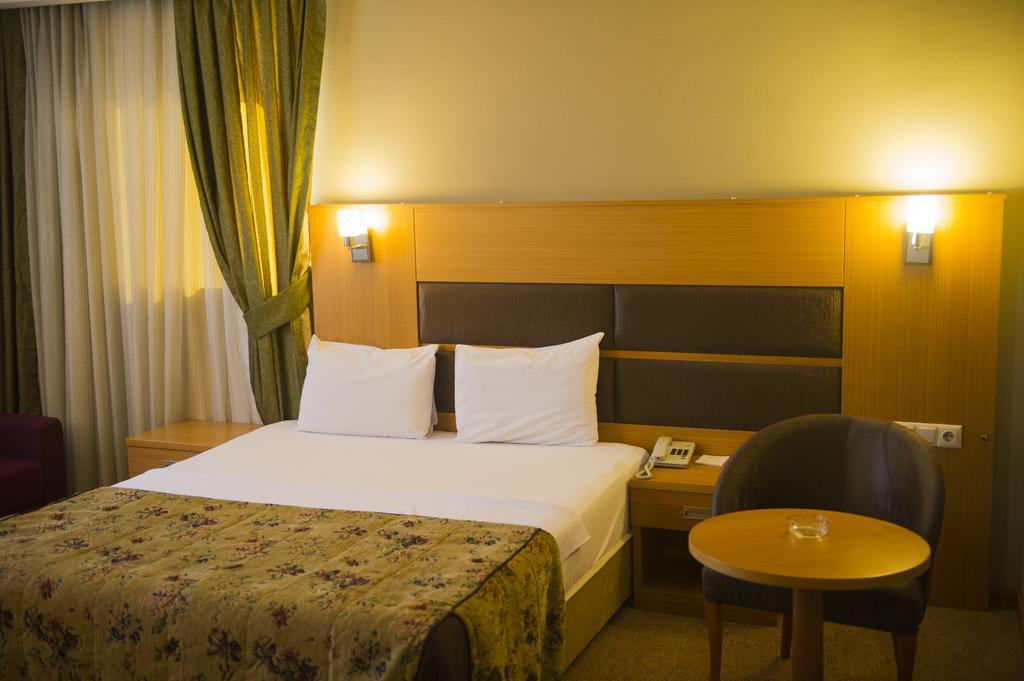 Pinar Elite Hotel Adana Exteriör bild