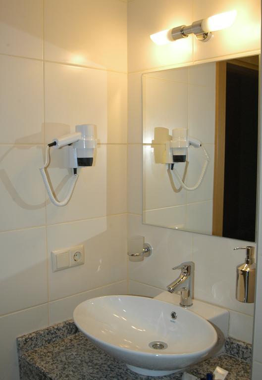 Pinar Elite Hotel Adana Rum bild