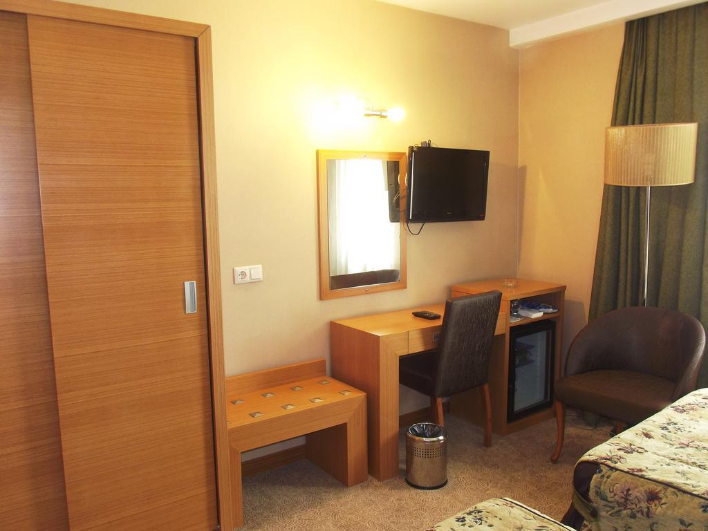 Pinar Elite Hotel Adana Rum bild