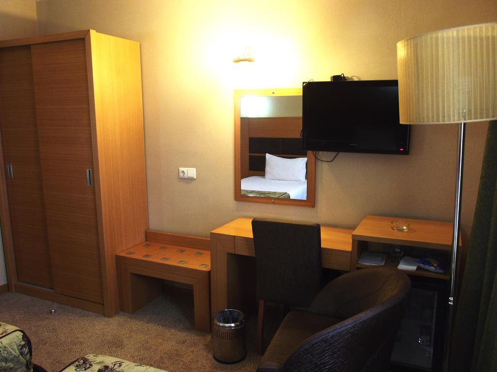 Pinar Elite Hotel Adana Rum bild