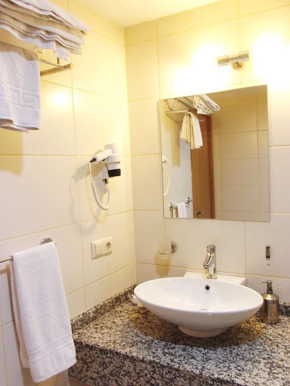 Pinar Elite Hotel Adana Rum bild